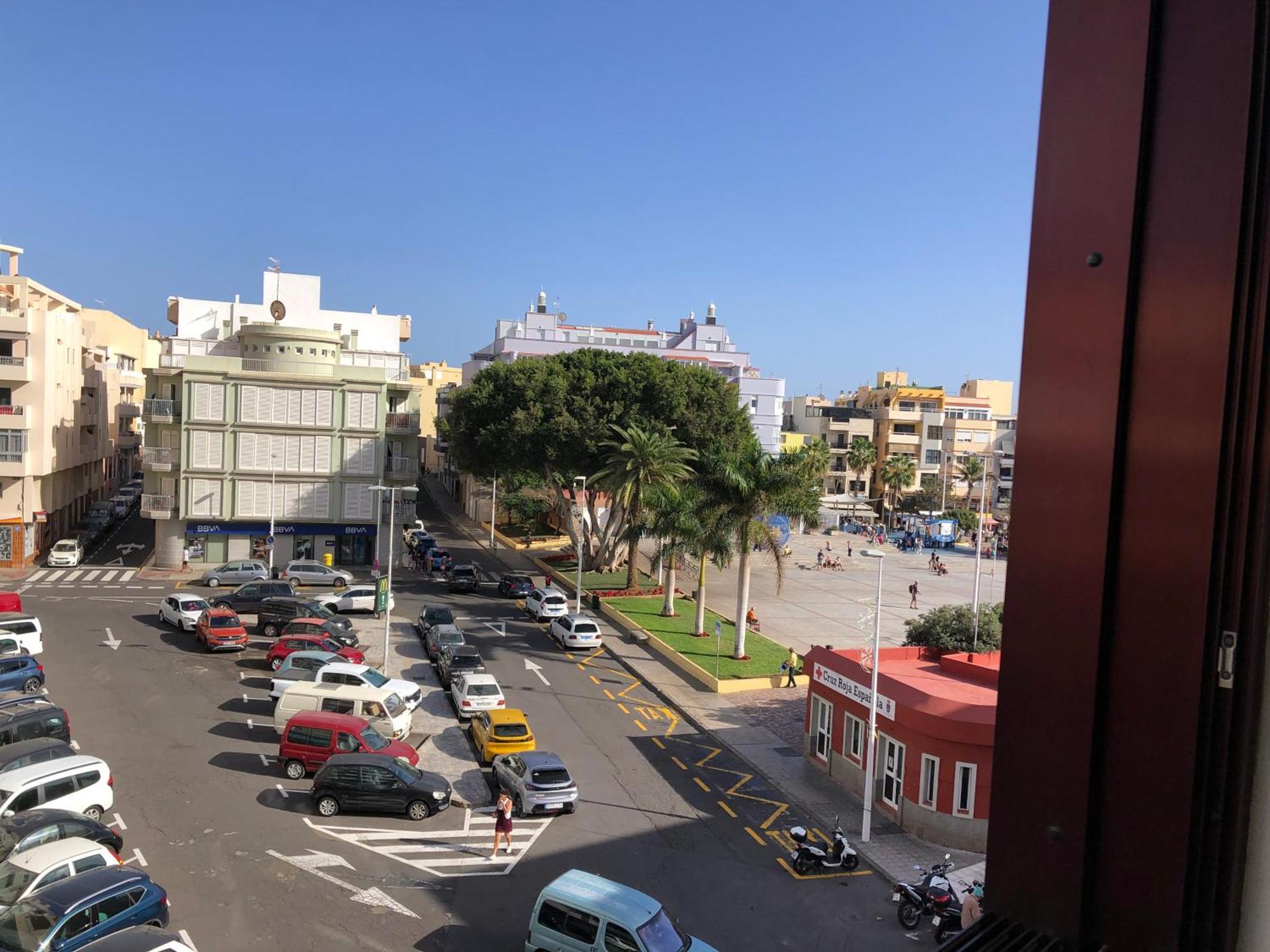 By The Sea Royal Plaza Apartment